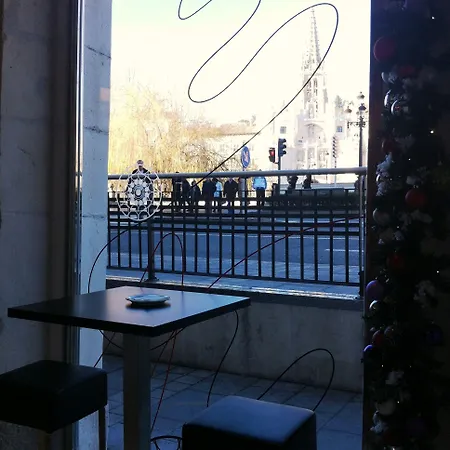 ホテル ヴィア ゴティカ Burgo