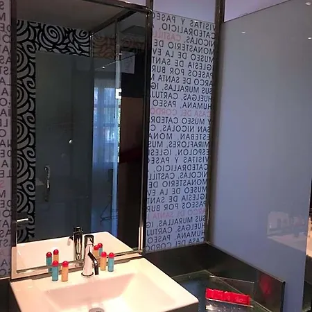 Via Gotica Hotel 3*