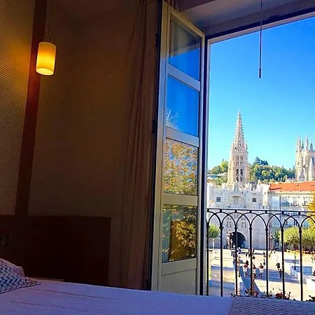 Hotel Via Gotica 3*