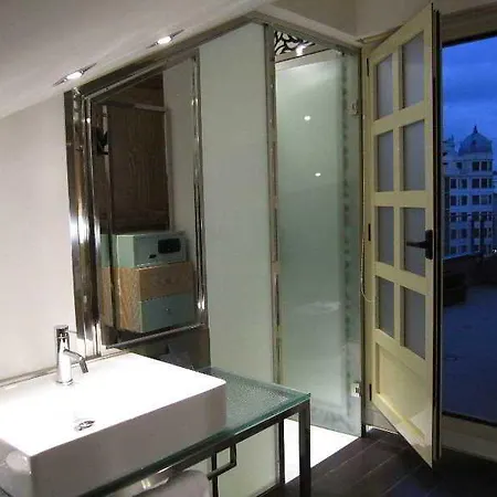 ヴィア ゴティカ 3*