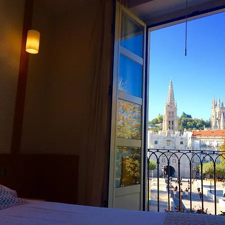 Hotel Vía Gótica Burgo