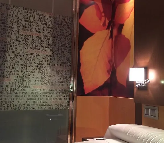 Hotel Via Gotica Burgo